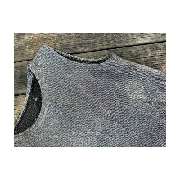 SOLD 90s Silver Metallic Sleeveless Crop Top Tinsel Sparkle Shimmer Silver Lamé - Picture 4 of 8